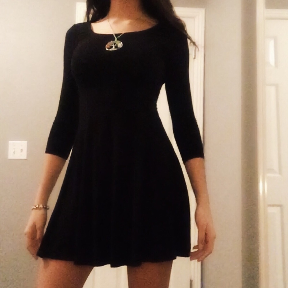 Long Sleeve Black Dress